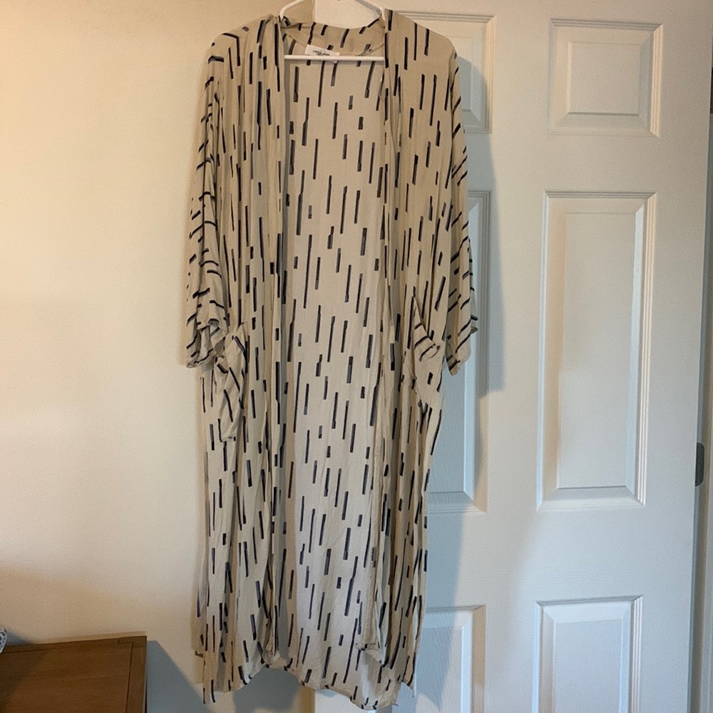 Carly Jean LA, size small like new